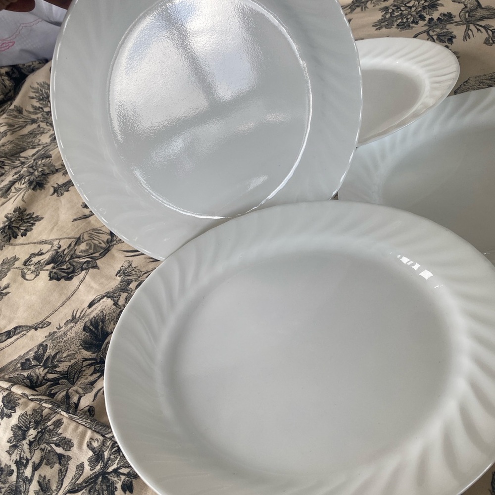 Corelle Enhancement Dinner Plates Set of 4 - Picture 2 of 7